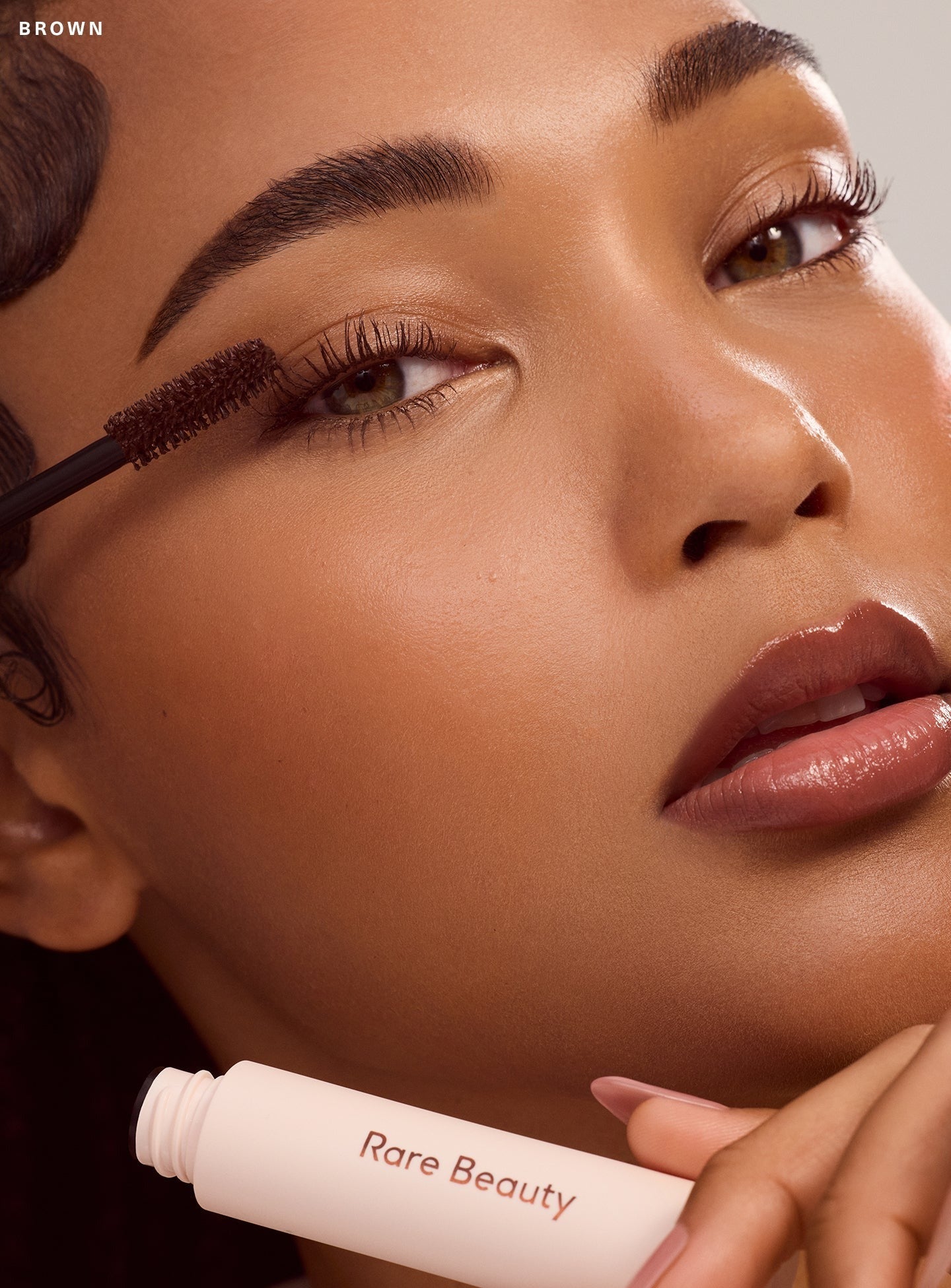 Perfect Strokes Universal Volumizing Mascara - Brown